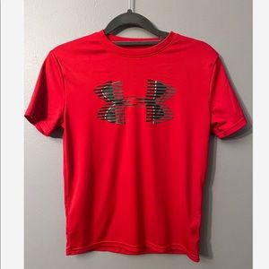 Boys Under Armour heat gear shirt